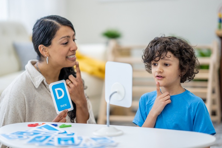 Child with apraxia or dyspraxia undergoing home-care therapy at Daisy Kids Care in Houston, TX